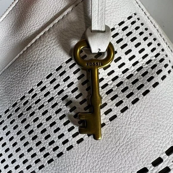 Fossil Womens Coconut White Cow Hide Leather Rectangle Julia Crossbody Handbag - Picture 8 of 16